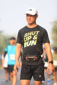 BIB: 41164
                            <button type="button" onclick="openModal(8309714)" class="btn btn-primary btn-sm float-right btn-popup" data-toggle="modal" data-target=".modal-high-quality">
                        <i class="fas fa-shopping-cart"></i> Add to Cart
                    </button>
                                            <button type="button" onclick="isThisMe(8309714, true)" class="btn btn-success btn-sm float-right btn-popup btn-isme hidden" data-toggle="tooltip" data-placement="bottom" title="นี่คือรูปของคุณใช่ไหม คลิกที่นี่เพื่อเอาเข้าอัลบั้ม">
                        <i class="fas fa-plus"></i> Add to album
                    </button>
                    <button type="button" onclick="isThisMe(8309714, false)" class="btn btn-warning btn-sm float-right btn-popup btn-isnotme hidden">
                        <i class="fas fa-ban"></i> Remove from album
                    </button>
